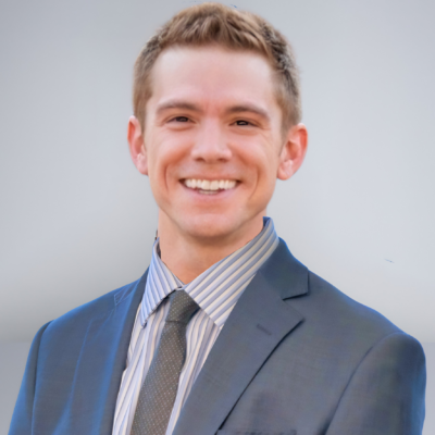Andrew's Headshot (1)